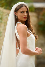 Load image into Gallery viewer, Italian Tulle Veil - Plain Ivory Veil - ACT 201