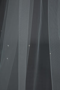 Fresh Water Pearl Comb Sparkle Veil - C622C