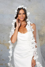 Load image into Gallery viewer, Thomasina Mantilla Veil - C670C