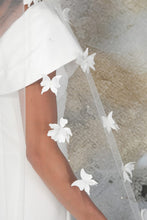Load image into Gallery viewer, Satin Butterfly Veil - C673B