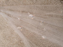 Load image into Gallery viewer, Boho multi-tone lace veil