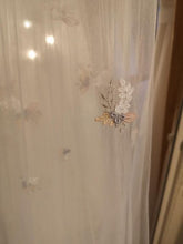 Load image into Gallery viewer, Boho multi-tone lace veil
