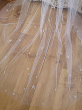 Load image into Gallery viewer, Silver Glitter Star Veil