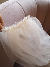 Load image into Gallery viewer, Glitter veil
