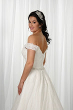 Load image into Gallery viewer, Aria Wedding Dress