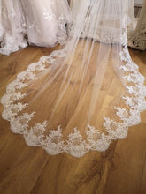 Load image into Gallery viewer, Beaded Lace Train Veil
