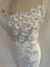 Load image into Gallery viewer, Elenore Flower Dress