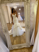 Load image into Gallery viewer, Beatrice - Ellis Ivory Fishtail Wedding Dress