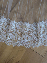 Load image into Gallery viewer, Elodie Wide Corded Lace Veil