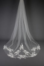 Load image into Gallery viewer, Floral Lace Diamanté veil