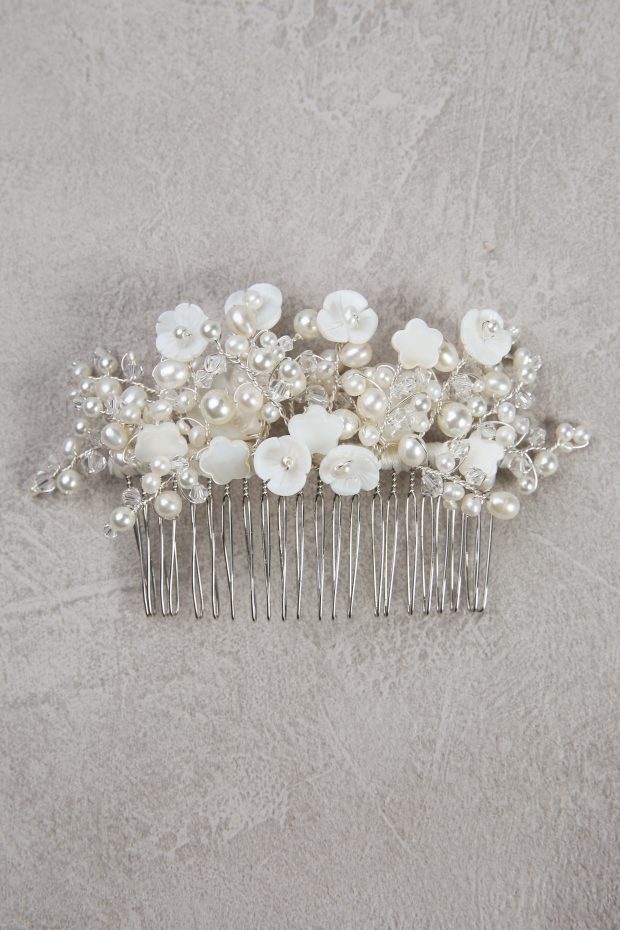 Shell Flower & Leaf Crystal Pearl Comb
