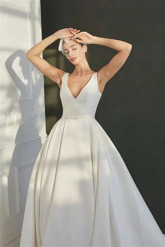 Effie by Ellis Bridals - Wedding Dress