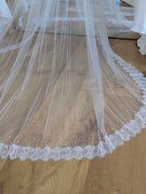 Load image into Gallery viewer, Elia Chantilly Lace Edge with Pearls