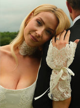 Load image into Gallery viewer, Mimi Chantilly Lace Dress