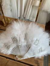 Load image into Gallery viewer, Feather BRIDE Fan