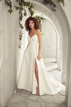 Load image into Gallery viewer, Mikaella Bridal - 2403