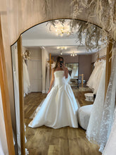 Load image into Gallery viewer, Cindy Mikado Wedding Dress