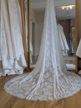 Load image into Gallery viewer, Essense of Australia Lace Cathedral Veil with All Over Lace - May be Longer Lead Time