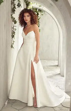 Load image into Gallery viewer, Mikaella Bridal - 2403