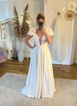 Load image into Gallery viewer, Darla Wedding Dress