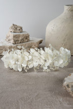 Load image into Gallery viewer, Pearl Detail 3D Satin Flower Band