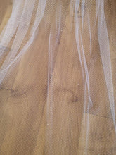 Load image into Gallery viewer, Dotty tulle pearl veil