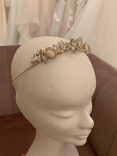 Load image into Gallery viewer, Nude &amp; Crystal Headband