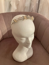 Load image into Gallery viewer, Nude &amp; Crystal Headband