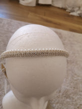 Load image into Gallery viewer, Pearl &amp; Crystal Headband