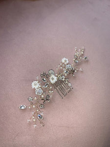 Dainty Crystal Rose and Pearl Comb